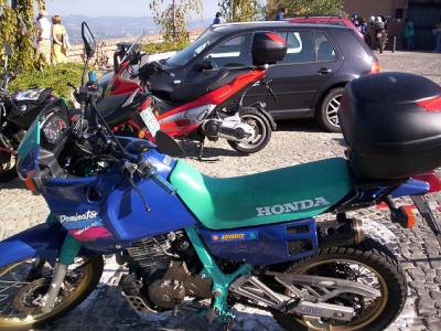 Honda NX650 Dominator photo