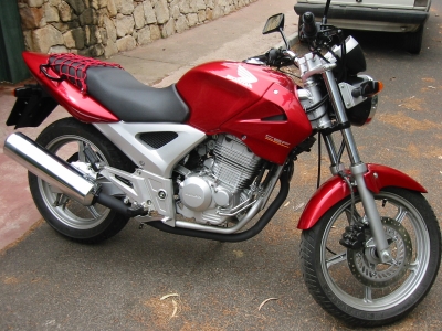Honda CBF250 photo