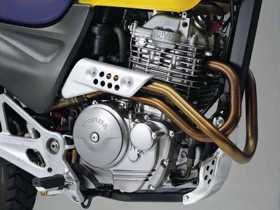 Honda SLR650 photo