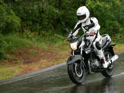 Suzuki Inazuma 250 photo