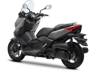Yamaha X-Max 250 photo