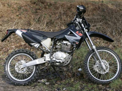 AJP PR4 Enduro photo