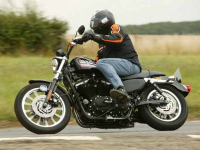 Harley Davidson XL883 Sportster photo