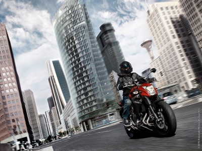 Kawasaki ER-6n photo