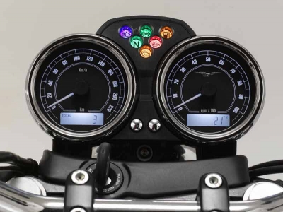 Moto Guzzi V7 Classic photo