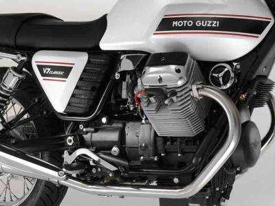 Moto Guzzi V7 Classic photo